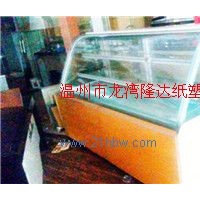 转让金城 1.8米三层弧形蛋糕展示柜 出厂时间12年 使用时间2年